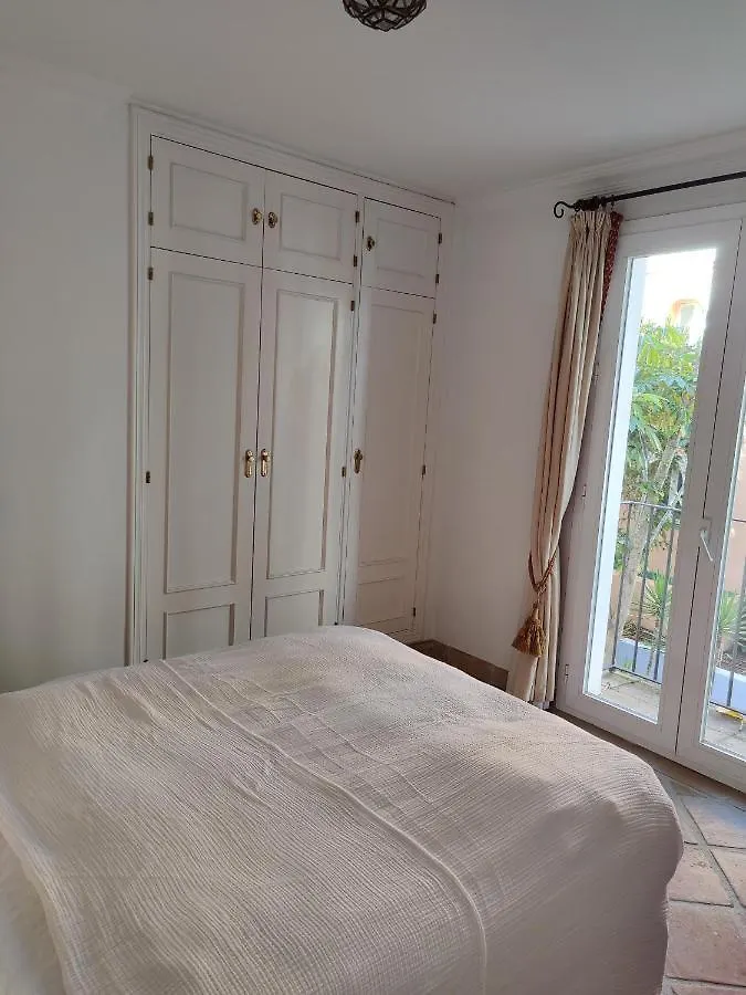 Apartment Frontline Beach Apartment, La Perla De La Bahia, Bahia De Casares - Estepona