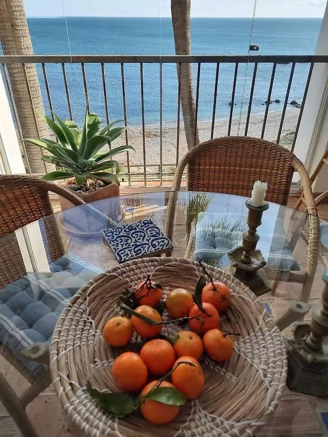 Frontline Beach Apartment, La Perla De La Bahia, Bahia De Casares - Estepona 0*,  Španělsko