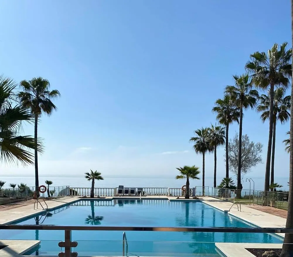 Apartment Frontline Beach Apartment, La Perla De La Bahia, Bahia De Casares - Estepona